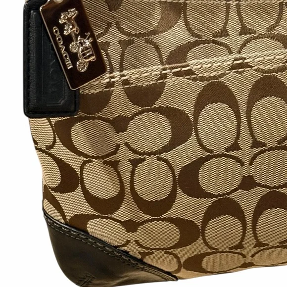 Coach Vintage Signature C Brown Tan Bleecker Hobo Bag - Picture 13 of 16